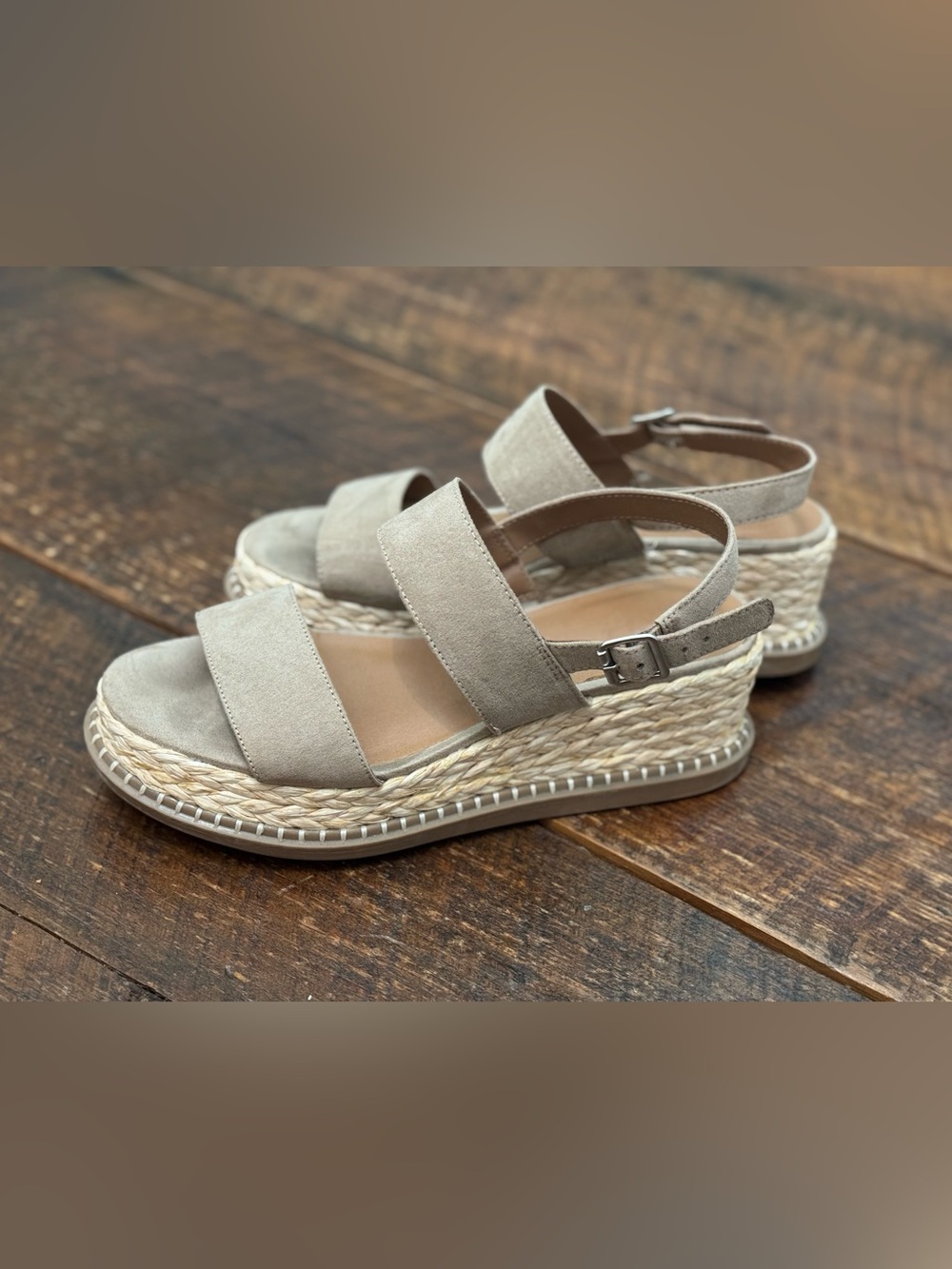 Universal Thread Neutral Taupe Espadrille Platform Sandals Size 7